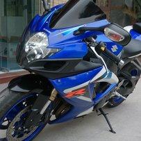 深圳代友出售 一台铃木 K7 600 小R