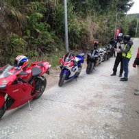 英德铁骑机车社出售杜卡迪1198和R1