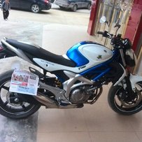 广西藤县重新降价出售09年铃木SFV650一辆，31800元，全车精神无任何问题，看你心...