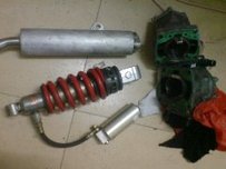 出售NSR250中缸一个，P3排气后段一支