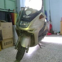 底价出售雅马哈马杰斯特250  3990