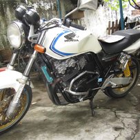台山公益代友出台CB400VTEC1``