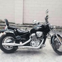 出艳艳铁马400，V缸发动机，声爽有力！标题长长长 ！！！！！