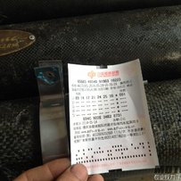 出售碳纤排气和一些配件，适合的来看看