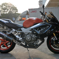 割爱2003年HONDA VTR1000F（日版）