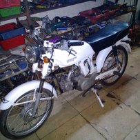 清远市区出售三台老爷车嘉陵70本田细鲨90