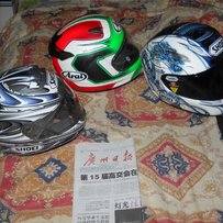 江门新会出售几个顶级盔2个ARAI 3个SHOEI头盔.S.M.XL.