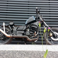 出复古改装雅马哈劲龙250