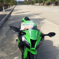 新车进口的川崎10R