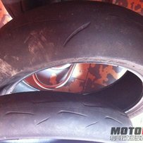 08cbr1000轮胎及一些配件