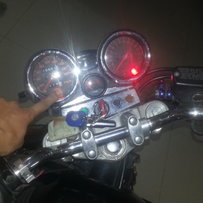 降价出售了，出台精神cb400，友友们别再喷了，谁都会有卖车的时候