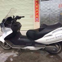 代 友出台铃木天浪650，可换600以上15万以下街车