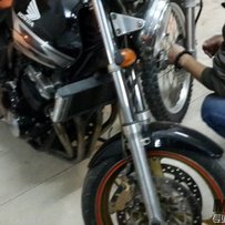 出售雅马哈R6跟98年CB400.整车精神，鲍鱼卡钳