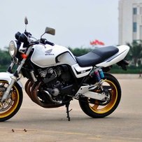 海南海口出售CB400 VTEC1代，直降1500。