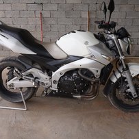 急出06年gsr600 ，冬天了不适合骑车要换四轮，缺钱。