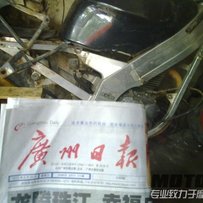 整理档口~出售几台车和便宜处理配件