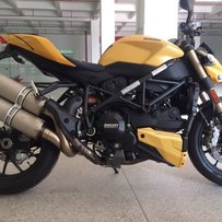 出售全新车回来杜卡递街霸848(湿离)目前使用914公里