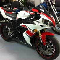 代友出售06款R1和00款哈雷戴娜1450