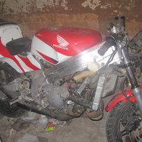 已售，麻烦版主删帖！