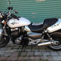 广东中山代友出售 精神00本田x4 1300cc