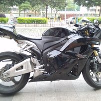 深圳宝安沙井出售12年CBR600