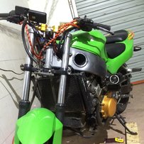 代朋友出售川崎96年ZZR600cc改装板