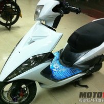 本来想卖了捐献些给峰少今天被骗子开着就跑了-悲哀