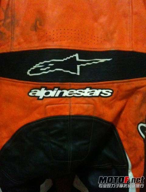 A星落场连体皮衣