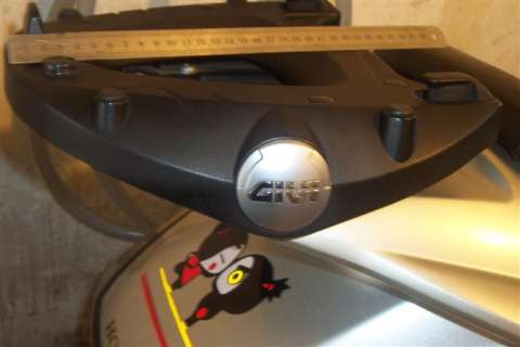 GIVI尾箱底座(已售出了)