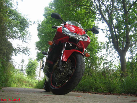 HONDA-CBR954RR