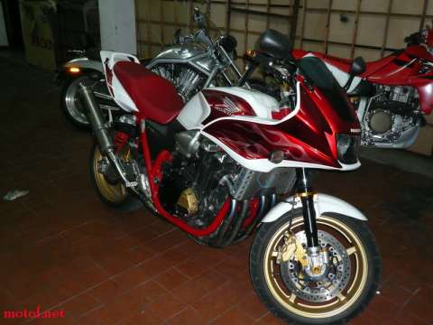 06年记念版CB1300