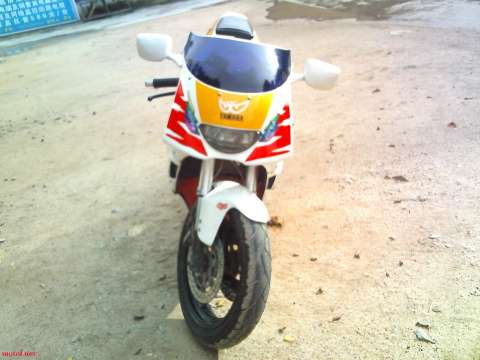 雅马哈烈火战车v2