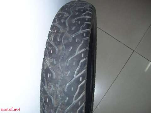 台湾三王集团”荣誉出品，型号为：110/80/17，99成新轮胎