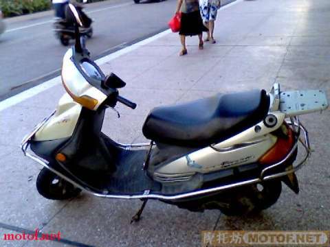 梅州1888转让YAMAHA凌鹰125踏板摩托