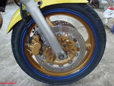  新静精神的CB400