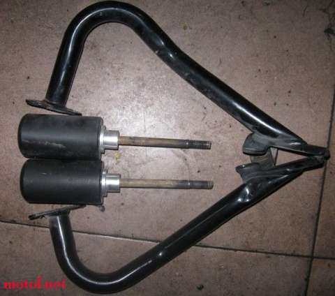 防摔胶和一对护杠