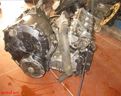 22发动机连化油器（已售）