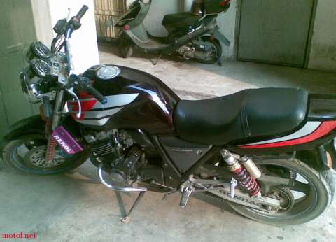 96cb400转让(有牌有证,有保险),和一台.1200xjr欧版.(有牌有证)