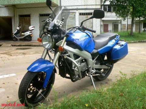 意大利CAGIVA 600 旅行车