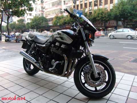 佛山出售02年CB750 19000可小刀