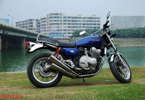 CB400FOUR