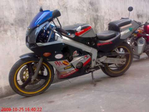 本田250 CBR19