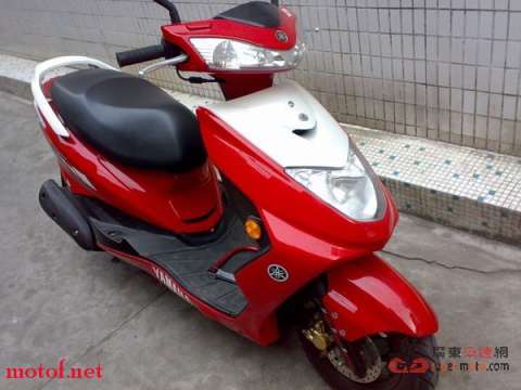 YAMAHA迅鹰125新车