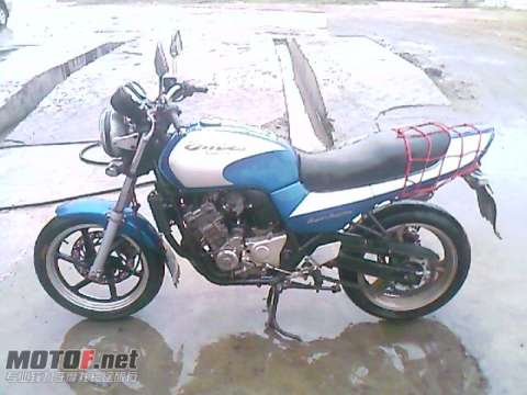 本田蓝宝石250CC