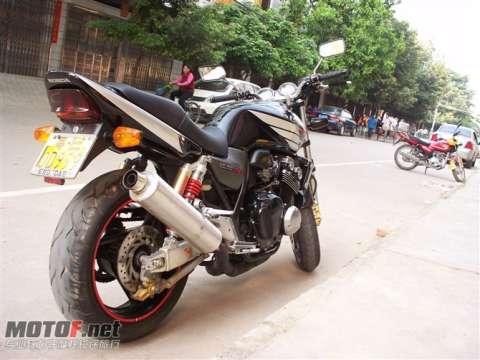 广西东兴03年本田CB400vtec 2二代