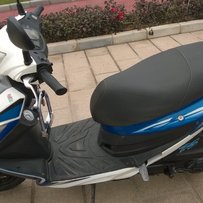 夏杏三阳高手GR125 豪华版