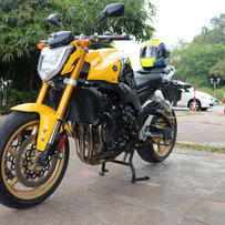 佛山地区出售雅马哈大黄蜂07-12FZ1N+AK街车