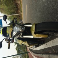 出售一台CB1000R大黄峰。