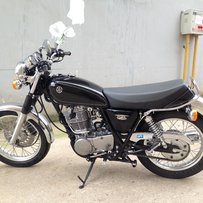 湖南永州出准新雅马哈2014年SR400另附带两台车一起卖