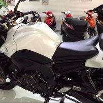 广州番禺代友出售雅马哈2011款FZ8N